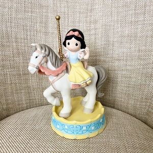 SOLD:🎀Precious Moments Disney Snow White🎀